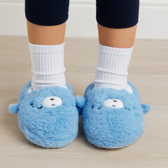 Squishmallows FuzzAMallows Collection Kids Plush Slippers Size 11–12 - Picture 1 of 14